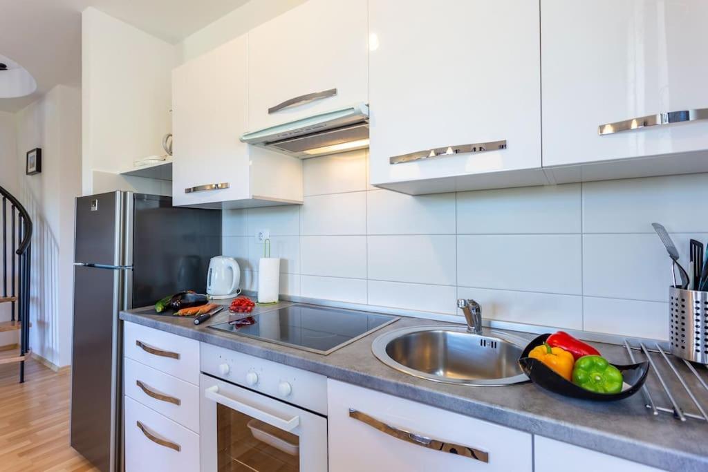 Apartments Punta Premantura Extérieur photo